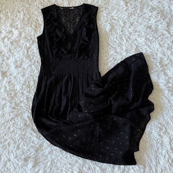 Love Moschino Black Heart Lace Ruffle and Pleated Maxi Dress Size 6 - Picture 7 of 11